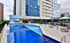 Quality Hotel São  4*